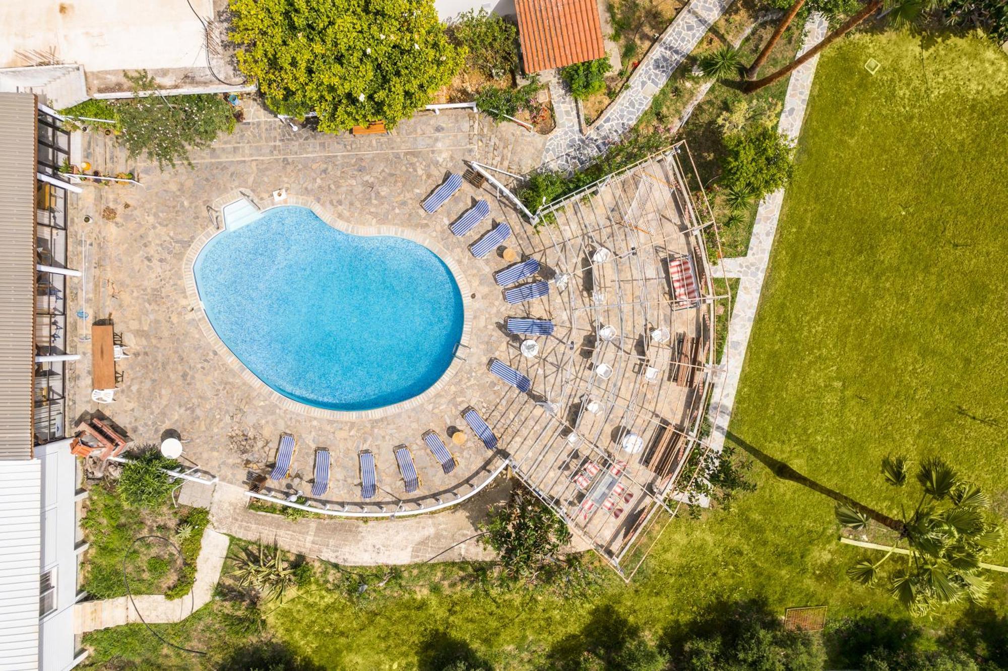 Rose Of Crete Aparthotel Platanés Екстериор снимка